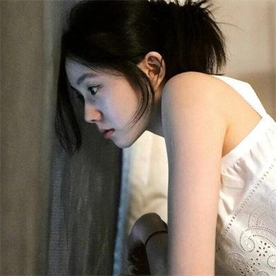 两个人一双手